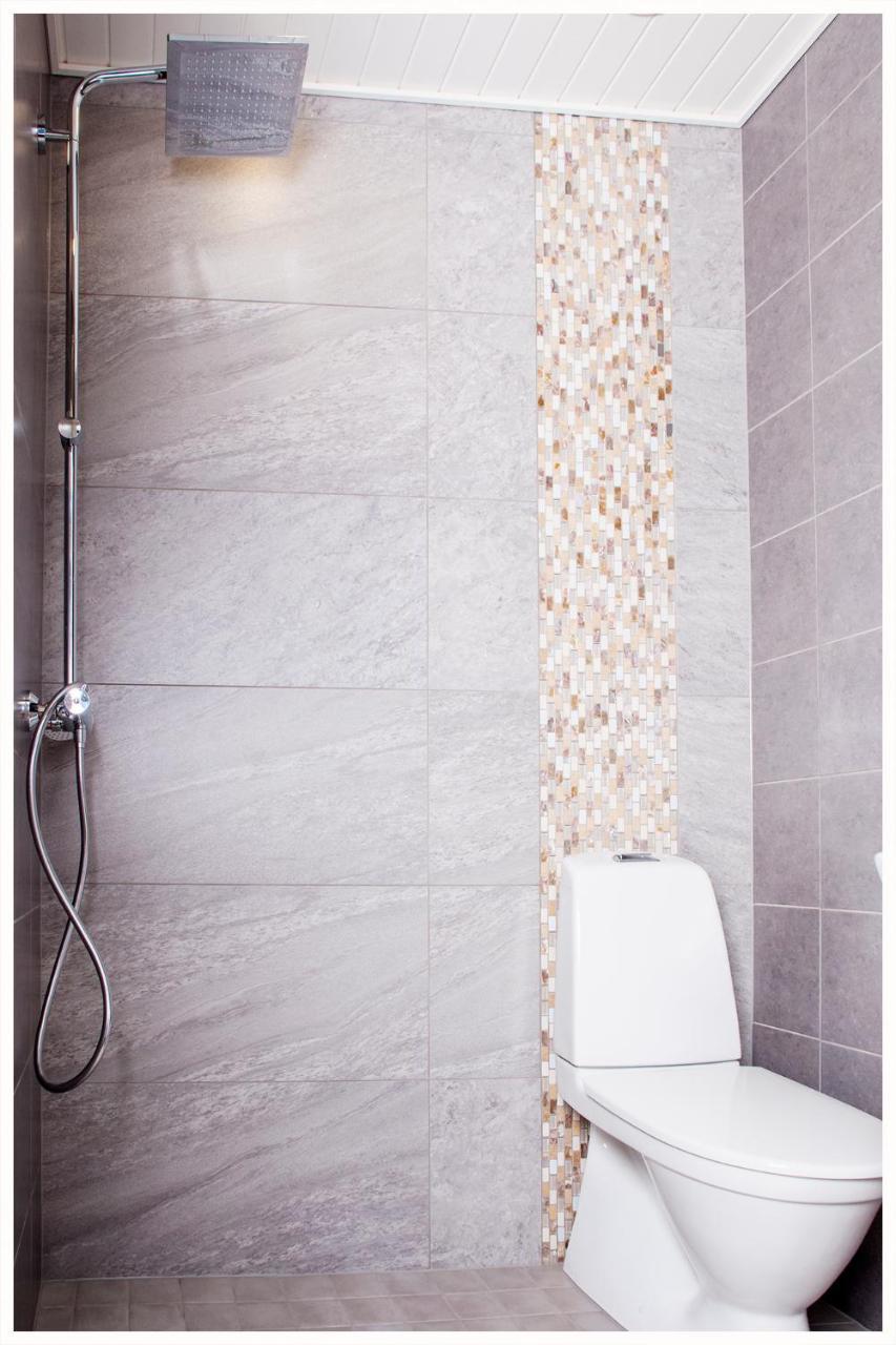 Crystal Arctic Suites Rovaniemi Exteriör bild A shower curtain